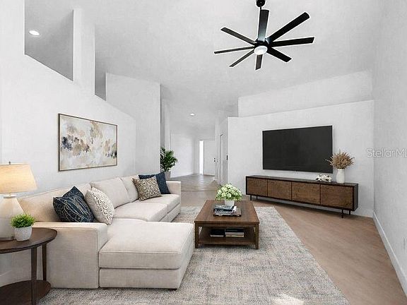 3rd image of 6409 Stone River Rd