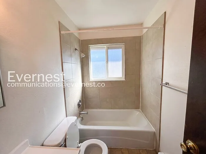 1075 Magnolia St #3 — Photo 11