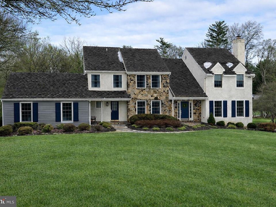 1st image of 1111 Daniel Davis Ln