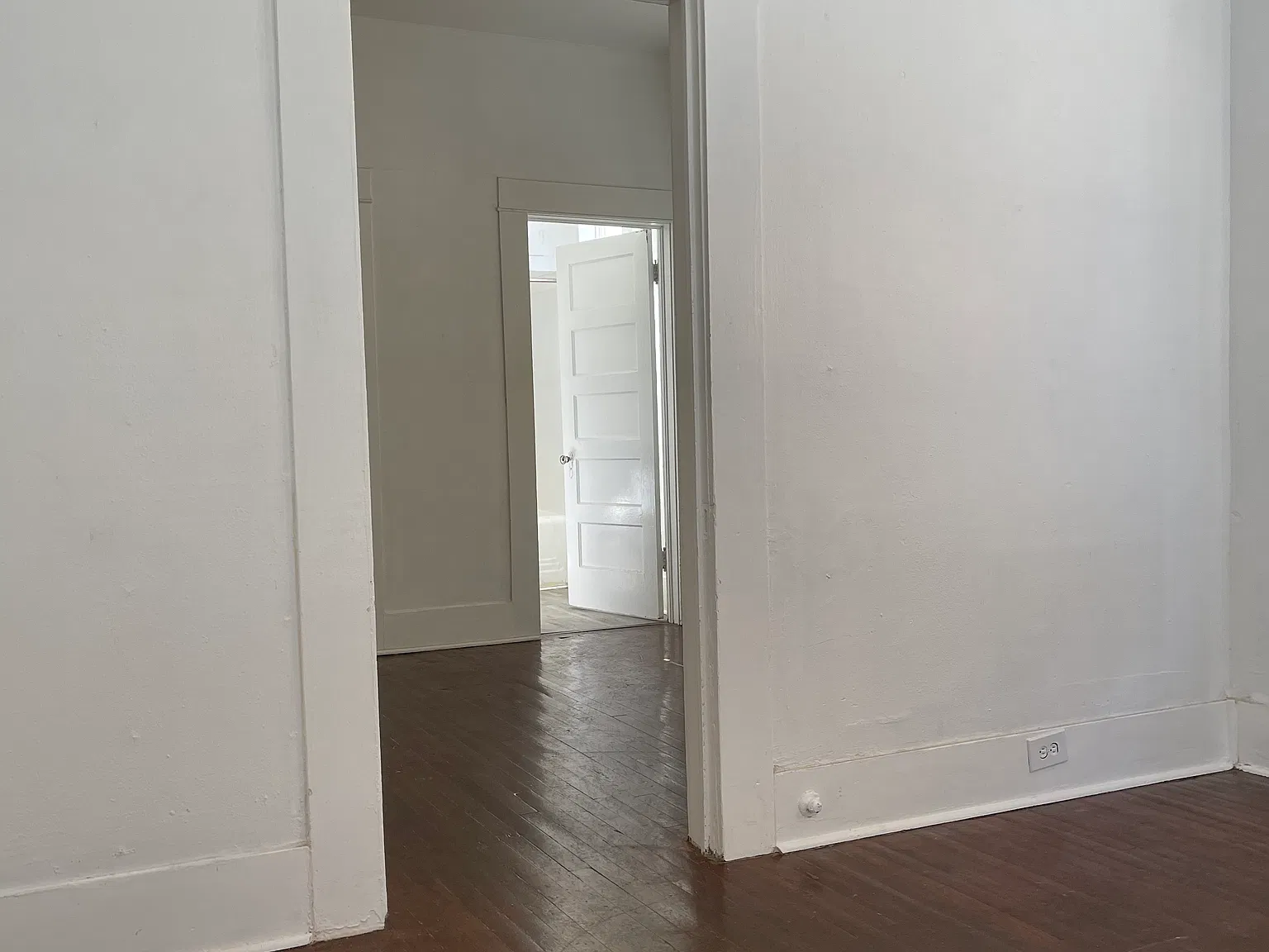 310 Roosevelt Ave — Photo 3