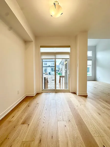 171 Bliss Crescent — Photo 4
