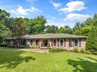 407 Old Brompton Ln, Killen, AL 35645
