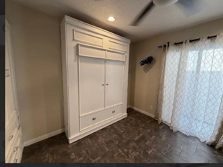 1046 S Mountcrest Ct — Photo 23