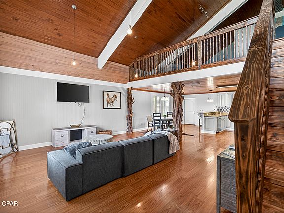 4th image of 126 Tall Oaks Rd