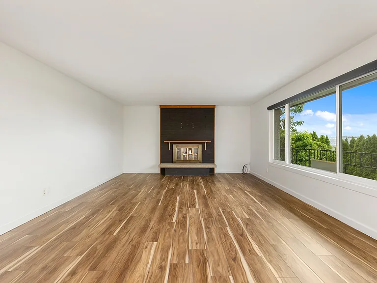 6247 3rd Ave NW #1 — Photo 3