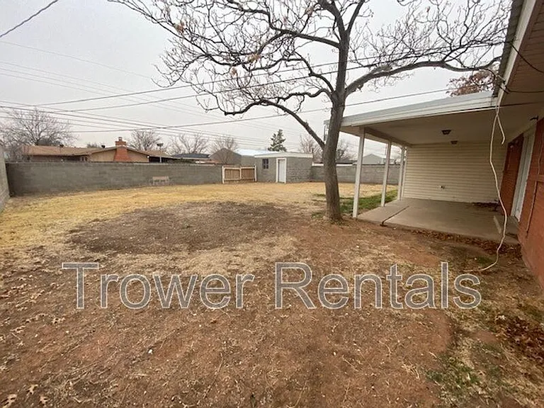 2620 Cambridge St — Photo 28
