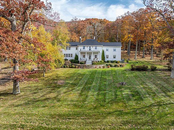 2nd image of 1068 Sheep Meadow Rd