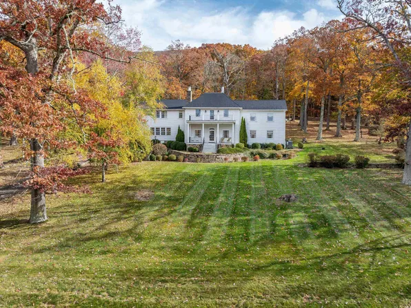 1068 Sheep Meadow Rd, Hot Springs, VA 24445
