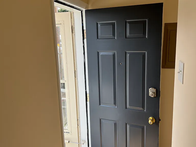 Back door with keyless entry