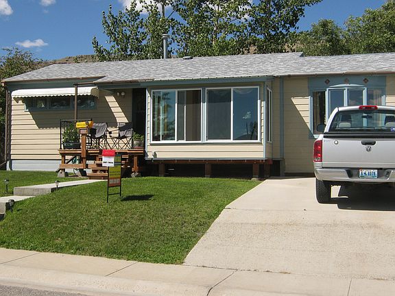 1111 Veterans Avenue