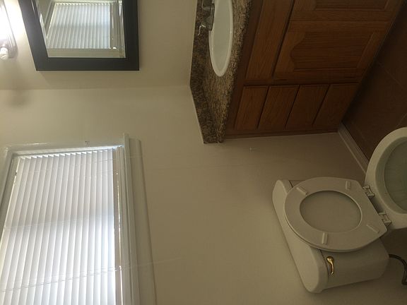 5th image of 3332 Kelburn Ave