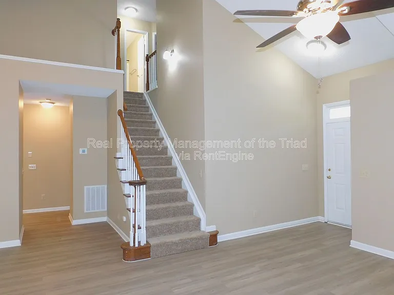 7185 Avenbury Cir — Photo 5
