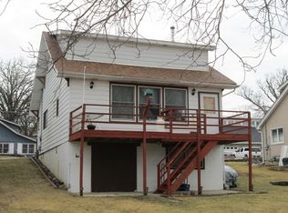 27065 101st St, Trevor, WI 53179