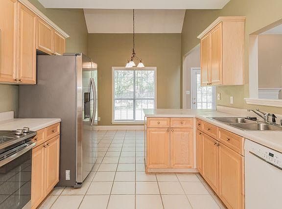 5th image of 1109 Old Cahaba Cir