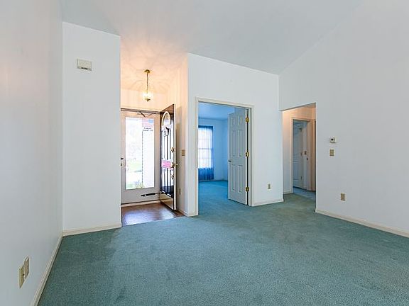 4th image of 5141 Copper Pointe Dr