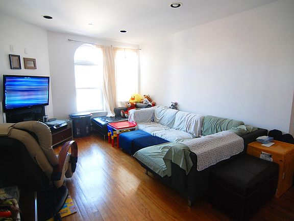 3rd image of 1762 Benson Ave APT 2A