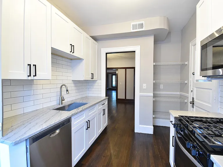 11829 Clifton Blvd #2 — Photo 4