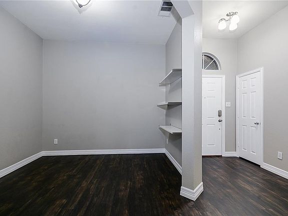 2nd image of 10237 Benwick Dr
