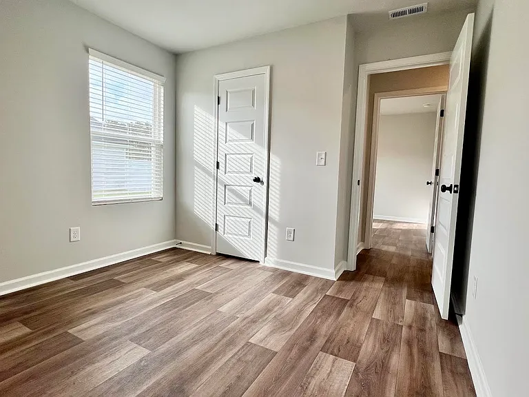 157 Birchwood Dr — Photo 5