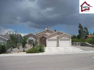 4056 Nemesh Dr, Las Cruces, NM 88005