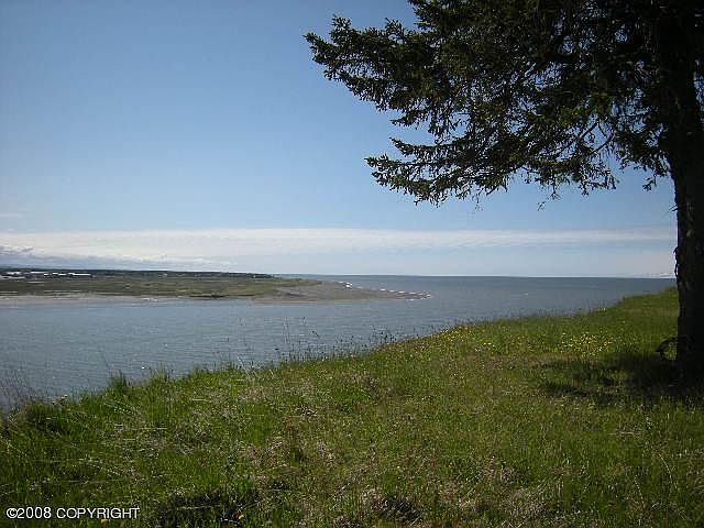 1st image of 804-805 Riverview Dr