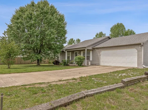 1806 Reynolds Rd, Paragould, AR 72450