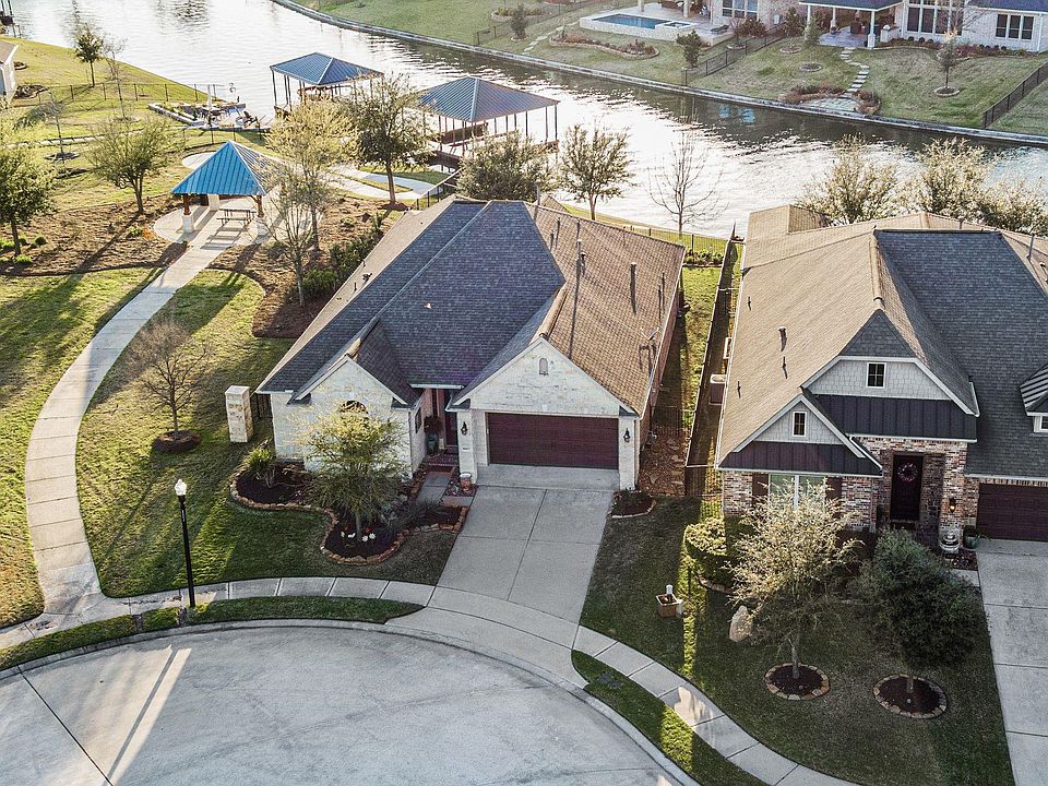 1st image of 9807 Primrose Park Ln