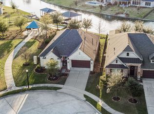 9807 Primrose Park Ln, Cypress, TX 77433