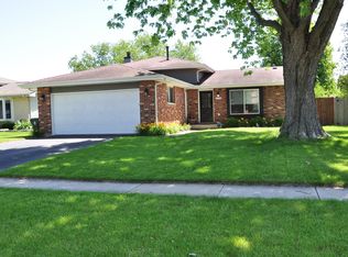 2418 Kerry Winde Dr, New Lenox, IL 60451