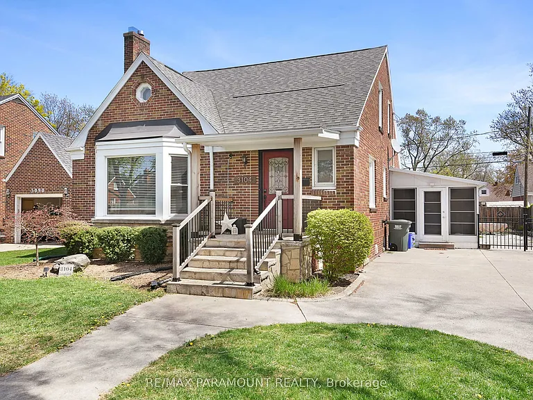 3104 Longfellow Ave — Photo 2