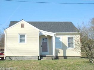 614 S Franklin Rd, Mount Airy, NC 27030