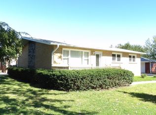 7553 S Octavia Ave, Bridgeview, IL 60455