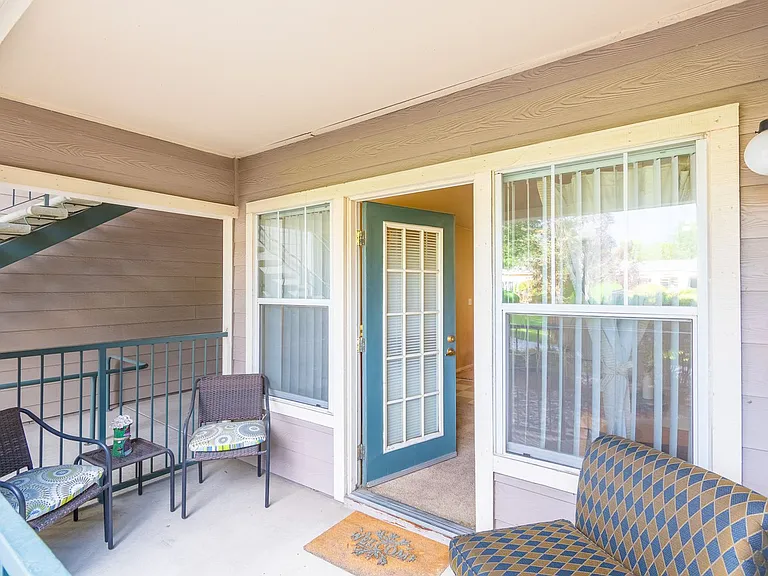 Enclave Apartments — Photo 12