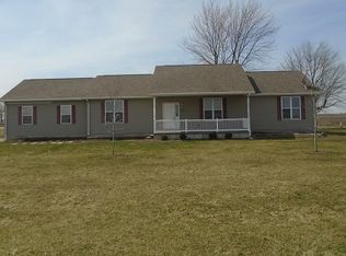 1605 E 950th Rd, Tonica, IL 61370