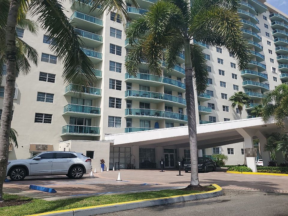 1st image of 19390 Collins Ave APT 507A
