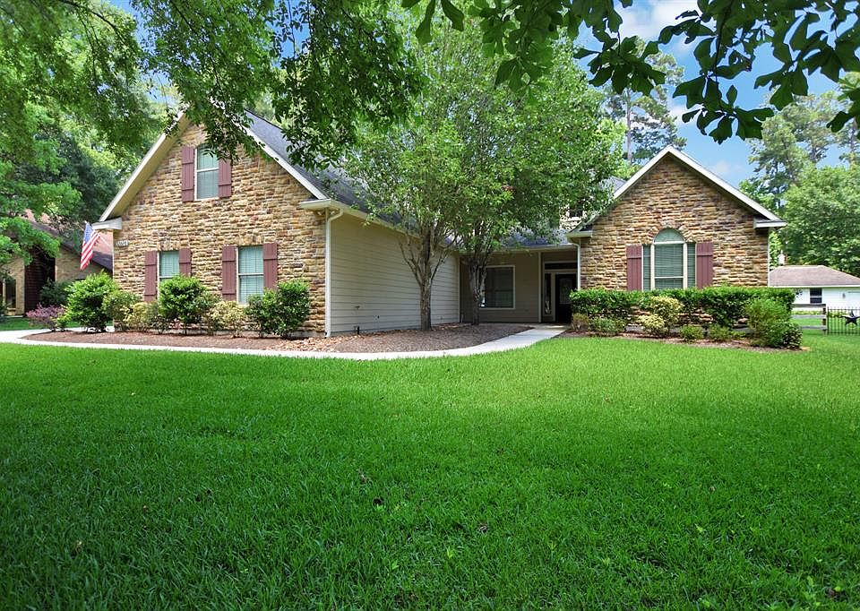 1st image of 32614 Westwood Square West Dr