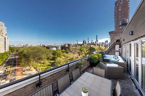 Sold by Douglas Elliman | media 11