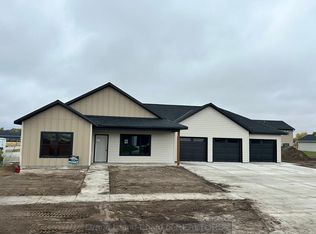 1810 Birch Ave, Central City, NE 68826