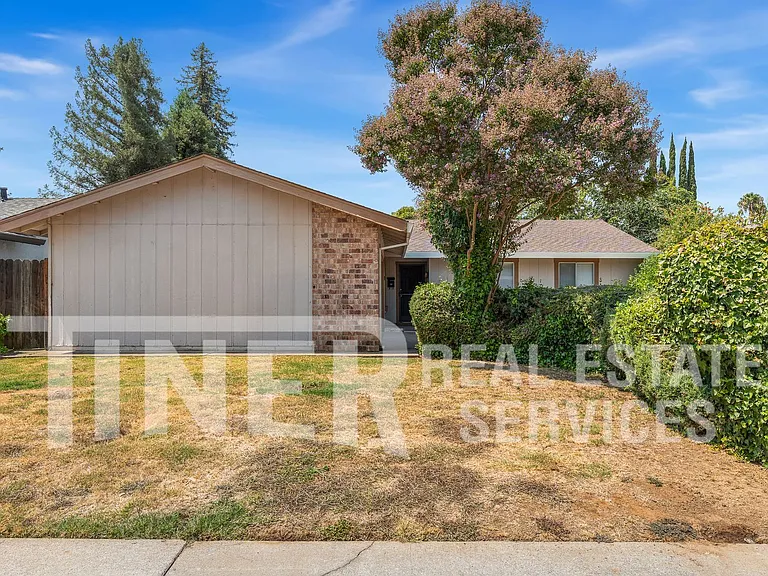 3000 Nikol St — Photo 5