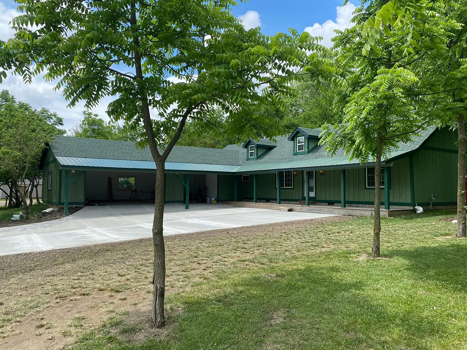 537 County Road 1600 N — Photo 2