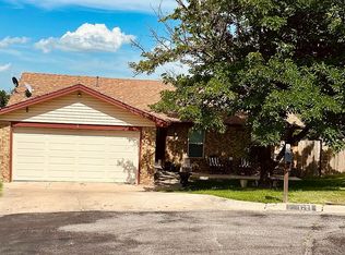 1721 Willard St, Canadian, TX 79014