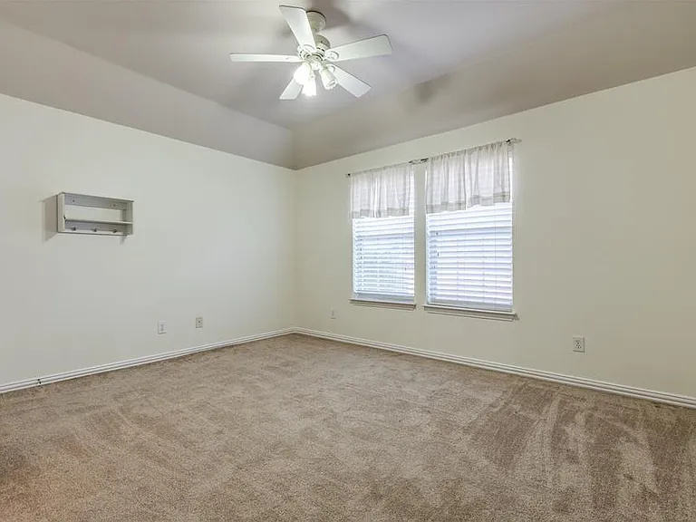 8924 High Meadows Dr — Photo 24