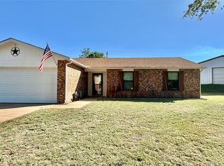 1308 Circle Dr, Graham, TX 76450