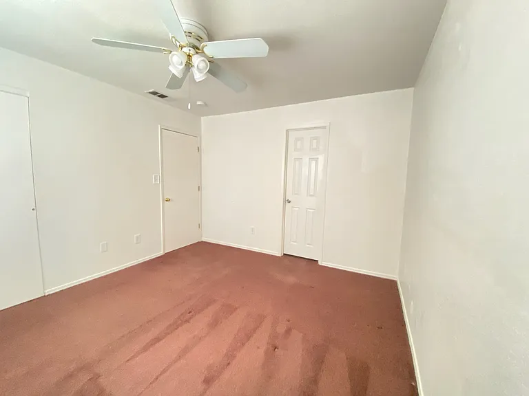 4205 Isla Verde St #C — Photo 7