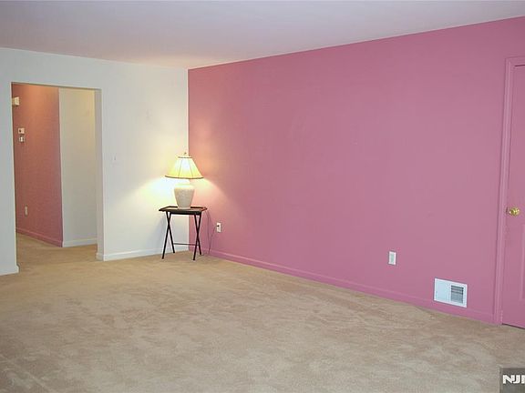 4th image of 34 Chanda Ct #D034