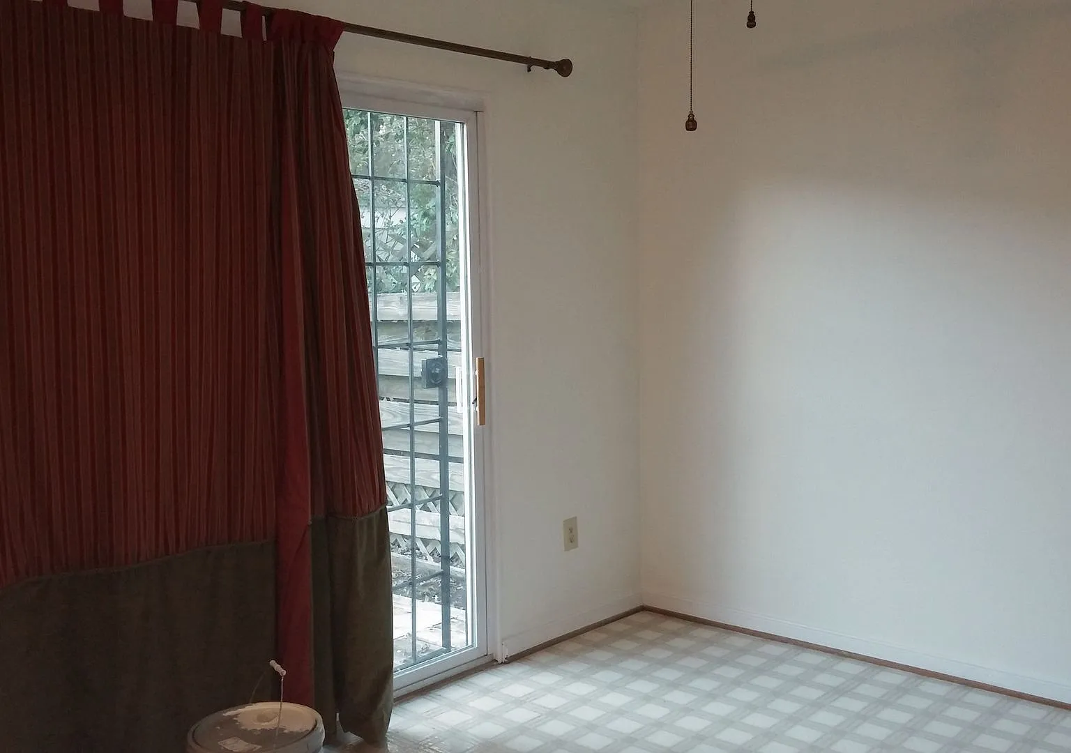 Spacious 2bd/1.5bth Condo Located in Laurel Square!! — Photo 4