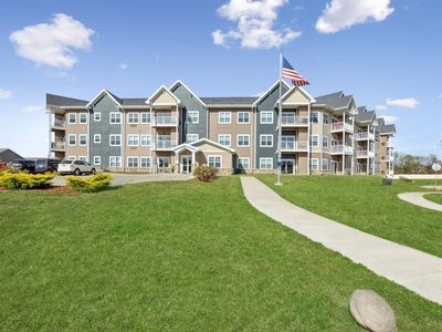 3550 Stone Creek Cir SW #113, Cedar Rapids, IA, 52404