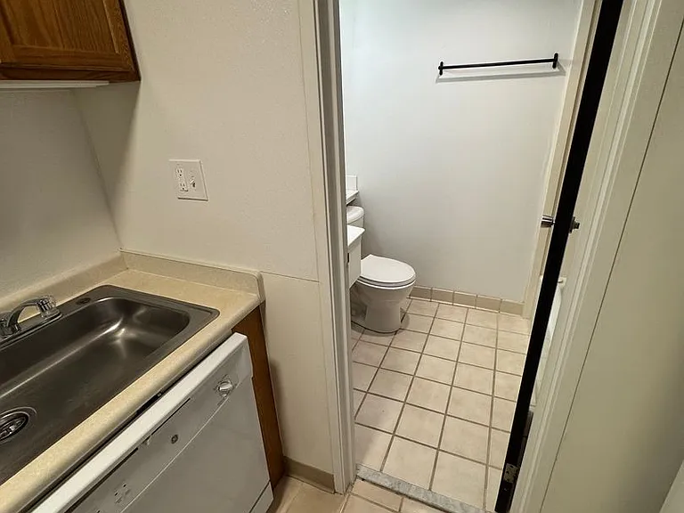 The McCoy at 8035 Apartments - Clive — Photo 33