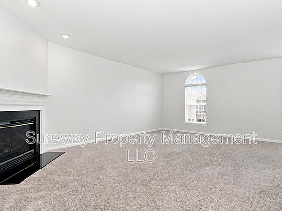 2nd image of 7 Swan Ct