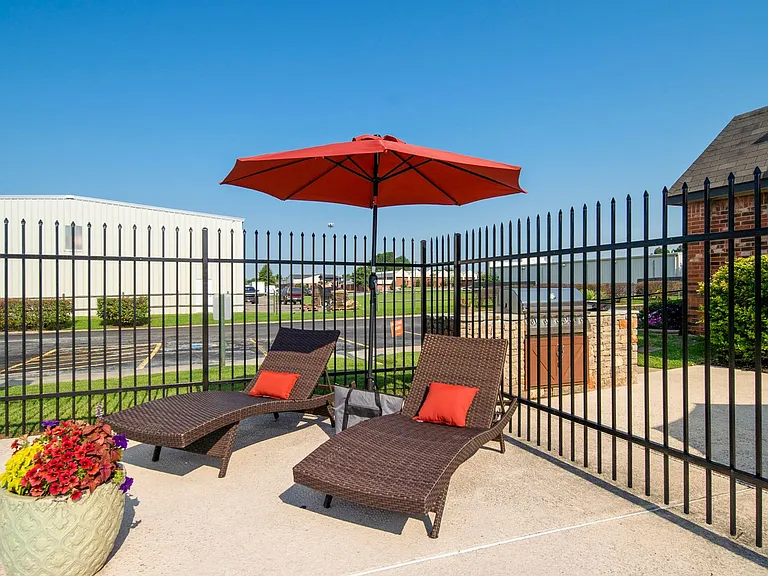 Brookwood on 86th - Move-In Today and Receive a $500 Visa Gift Card! — Photo 41